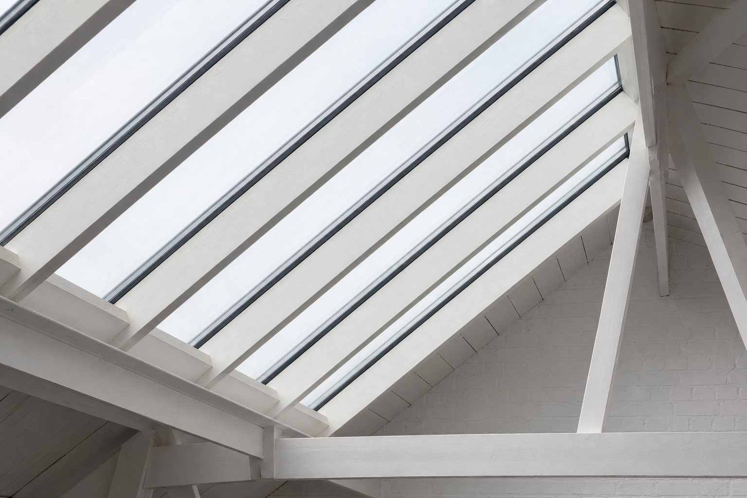 Roof light glazing detail with even north daylight
